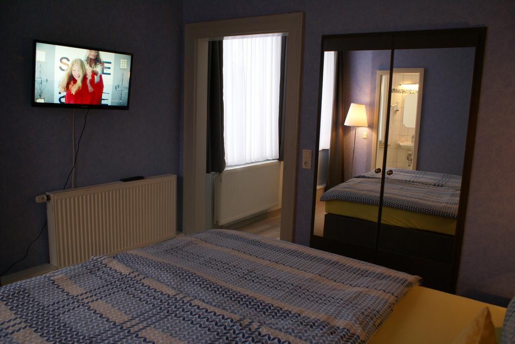 Hotel Elfenberg Schieder-Schwalenberg Δωμάτιο φωτογραφία